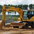 KOMATSU PW130